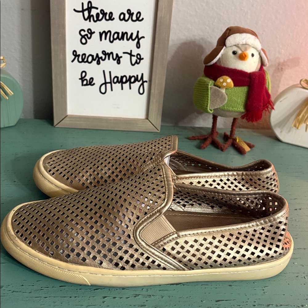 Tory Burch Stylish Gold Slip-On Shoes SZ 8.5 box 134 - Picture 5 of 6